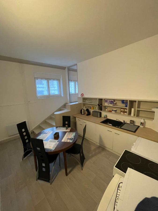 Superbe appartement rénové au centre de Forbach Exterior foto